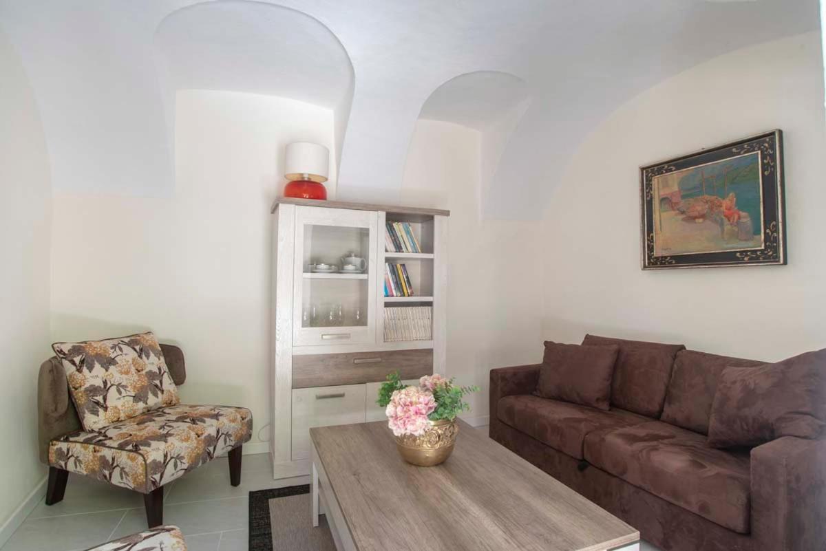 Casa Mia Villa Castelveccana Esterno foto